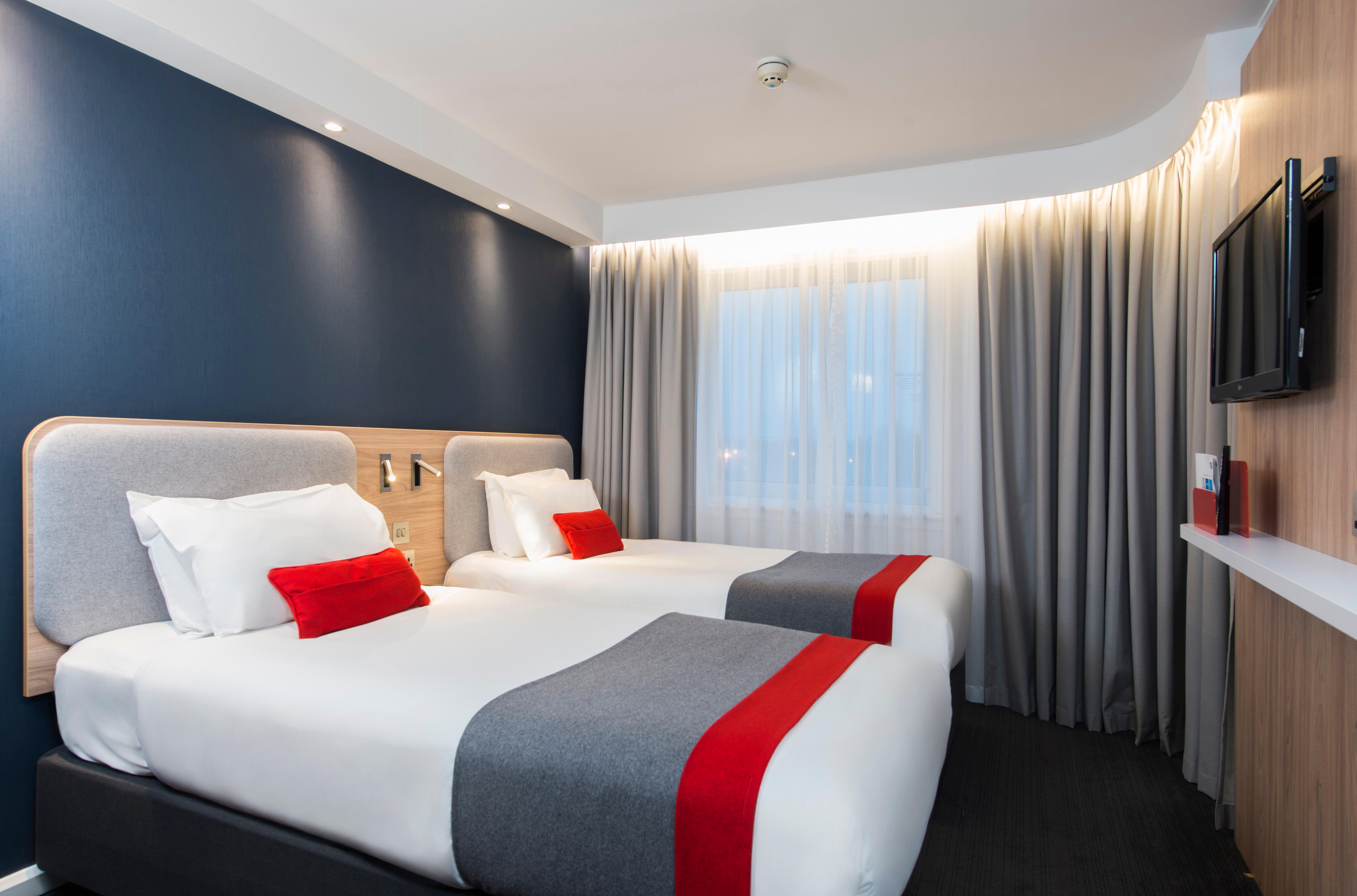 Holiday Inn Express London-Hammersmith By Ihg Esterno foto