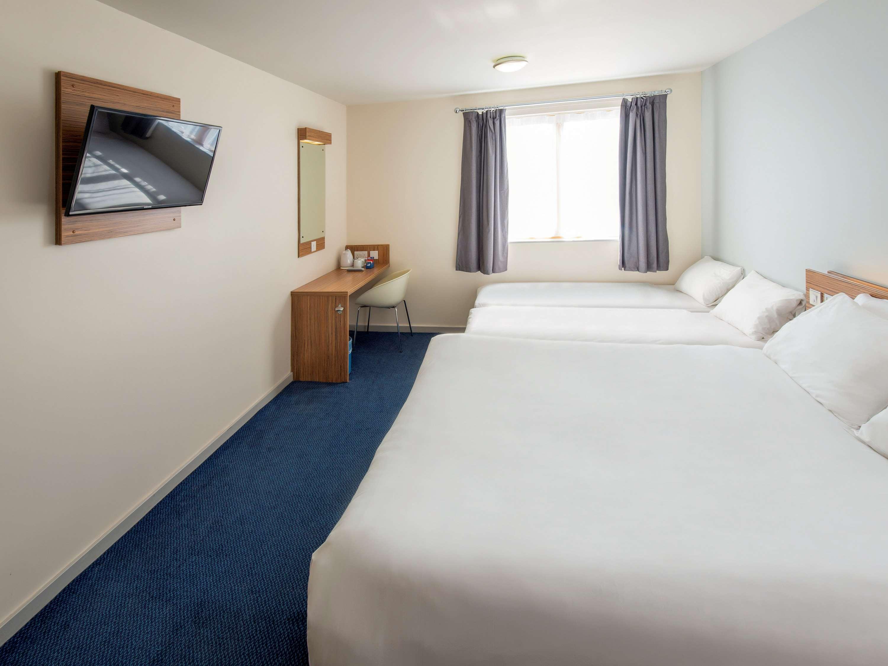 Holiday Inn Express London-Hammersmith By Ihg Esterno foto