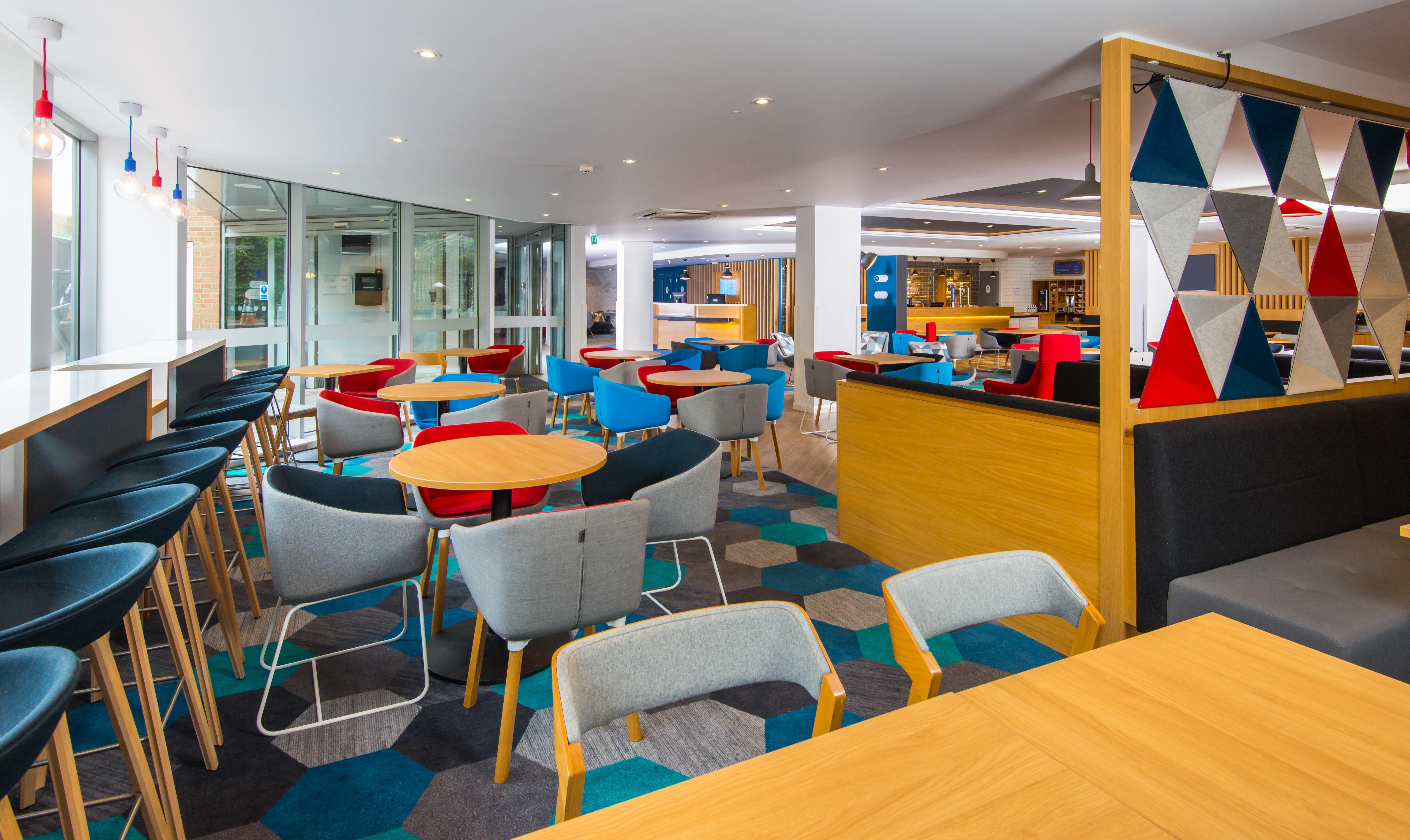 Holiday Inn Express London-Hammersmith By Ihg Esterno foto