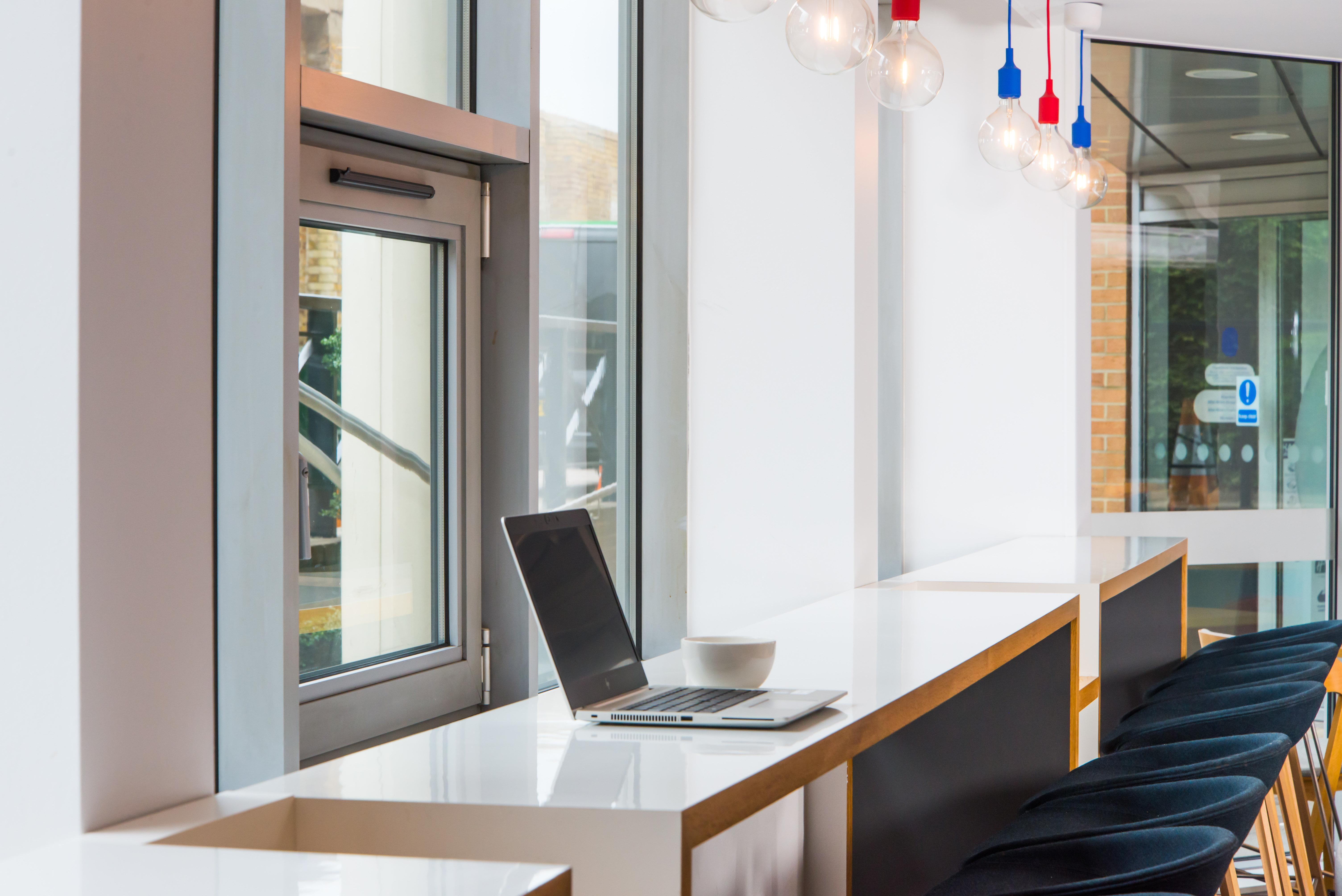 Holiday Inn Express London-Hammersmith By Ihg Esterno foto