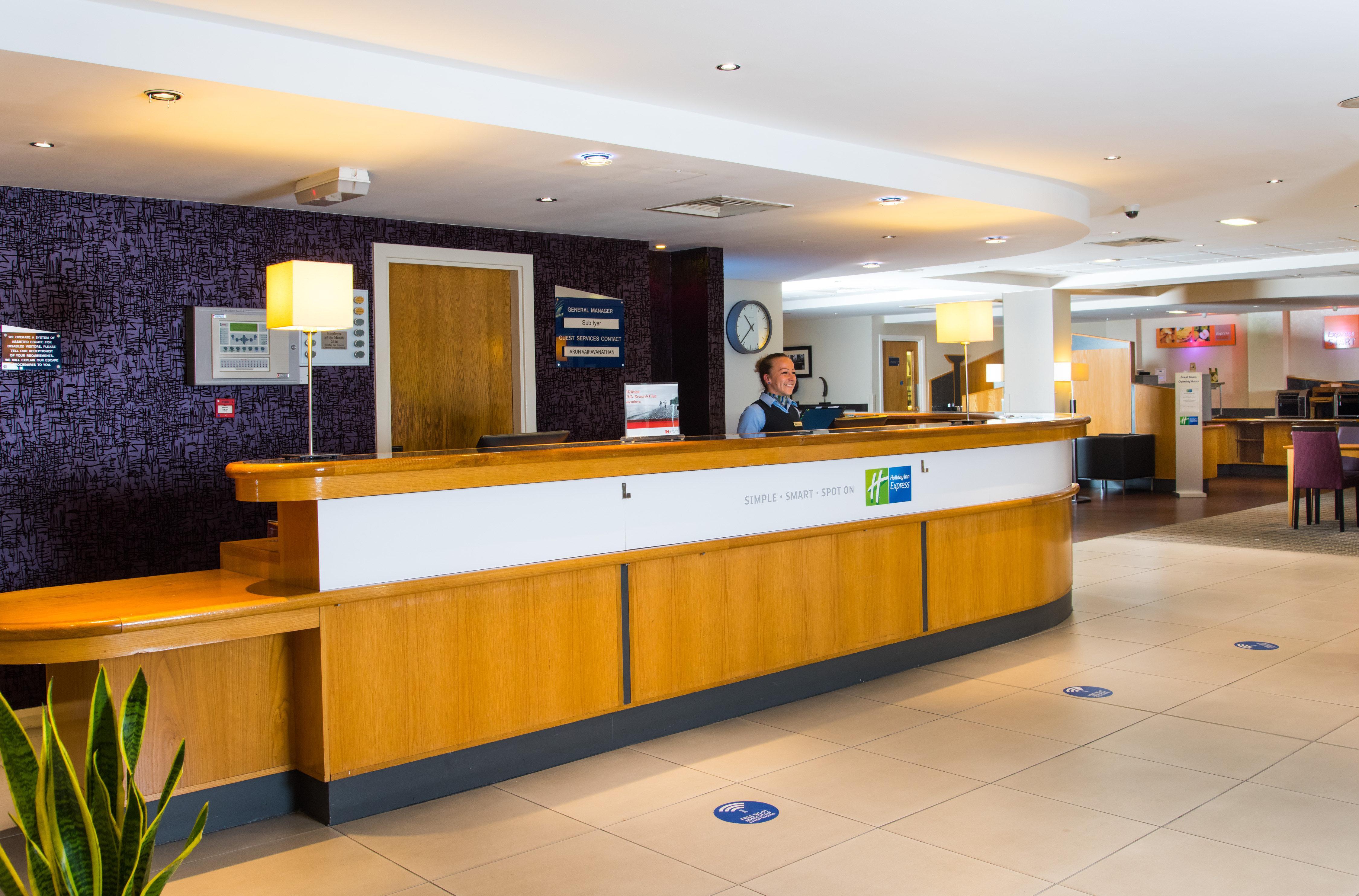Holiday Inn Express London-Hammersmith By Ihg Esterno foto