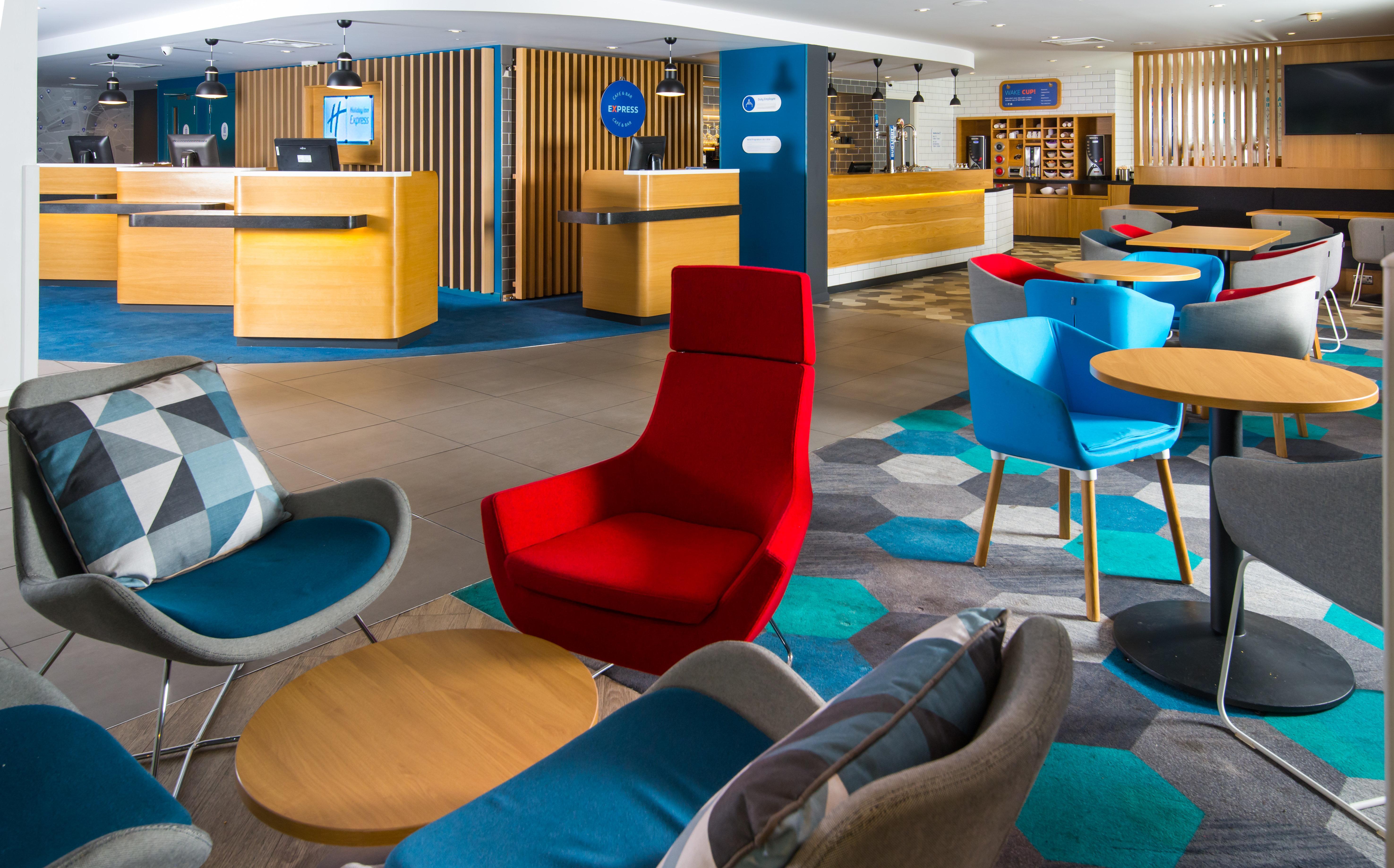 Holiday Inn Express London-Hammersmith By Ihg Esterno foto