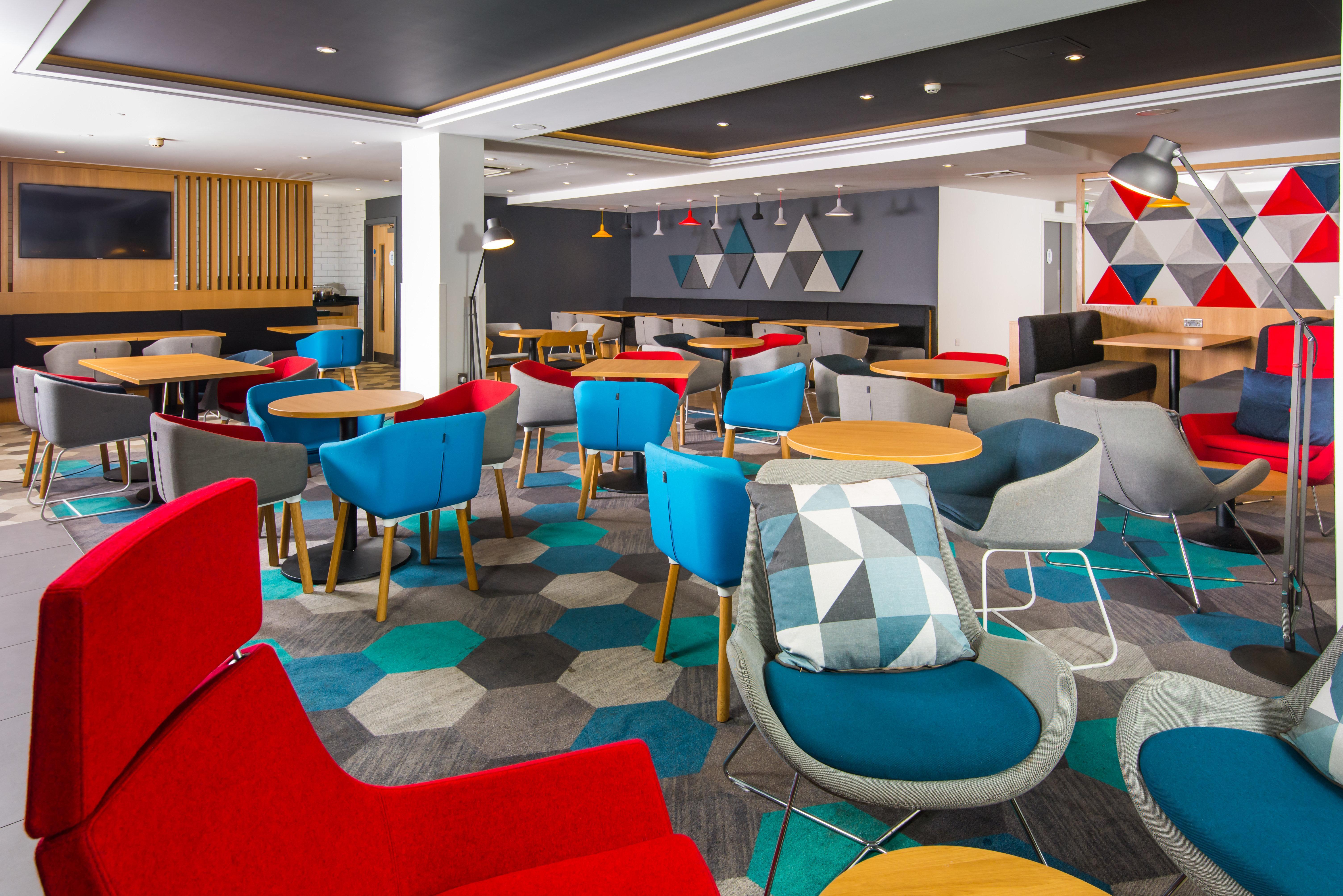 Holiday Inn Express London-Hammersmith By Ihg Esterno foto