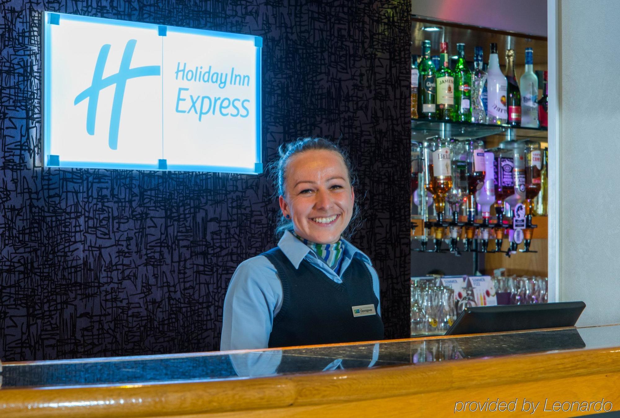 Holiday Inn Express London-Hammersmith By Ihg Esterno foto