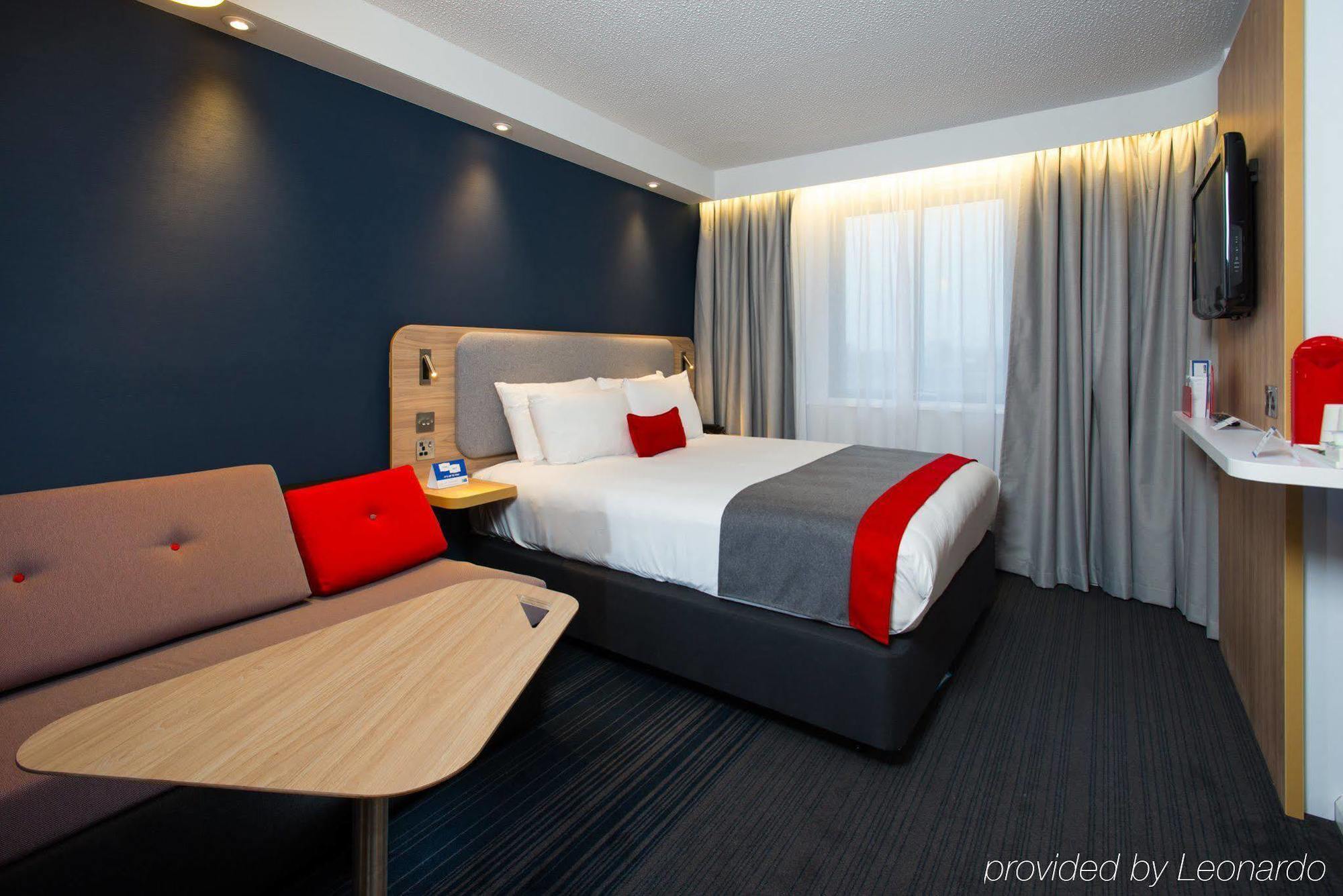 Holiday Inn Express London-Hammersmith By Ihg Esterno foto