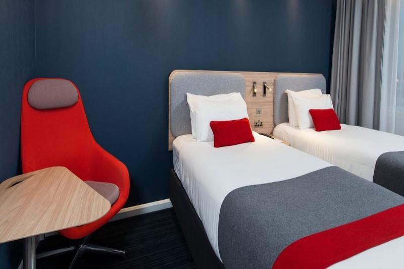 Holiday Inn Express London-Hammersmith By Ihg Esterno foto