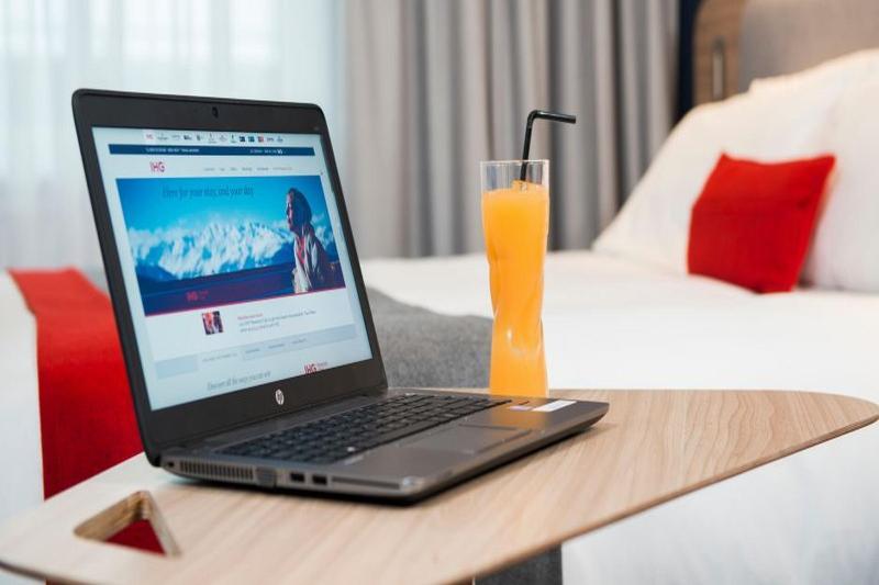 Holiday Inn Express London-Hammersmith By Ihg Esterno foto