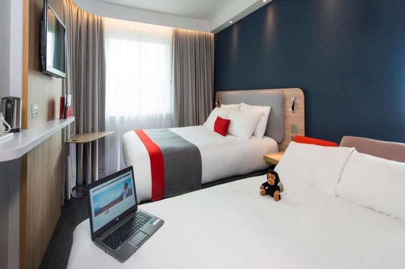 Holiday Inn Express London-Hammersmith By Ihg Esterno foto