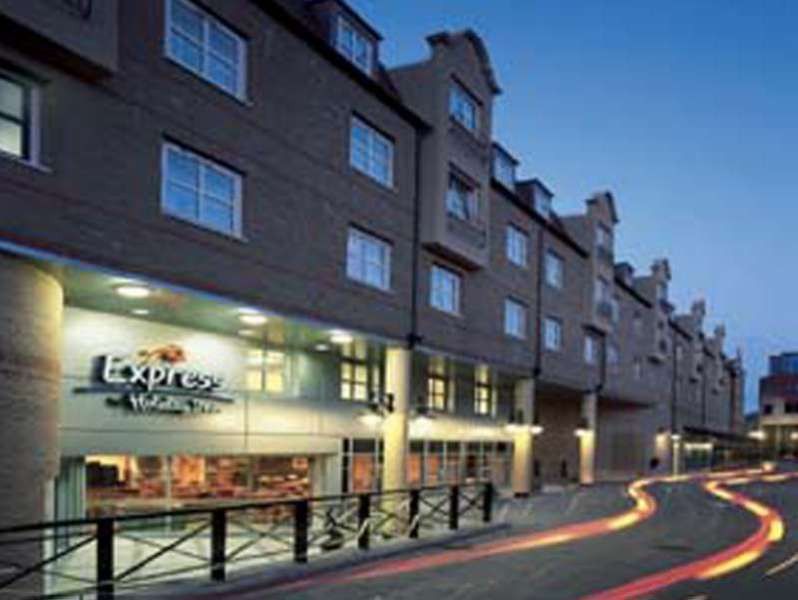 Holiday Inn Express London-Hammersmith By Ihg Esterno foto